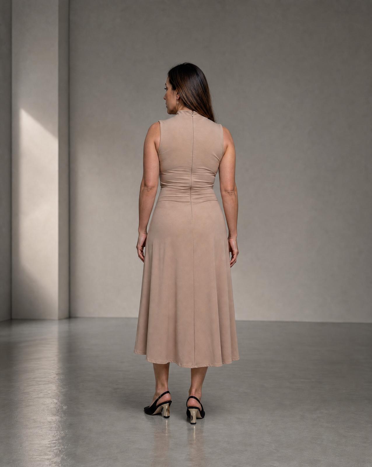 Vestido nude