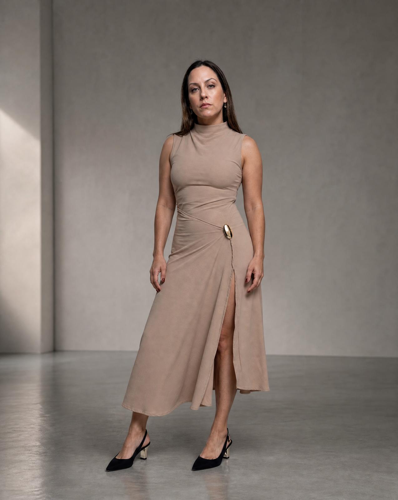 Vestido nude