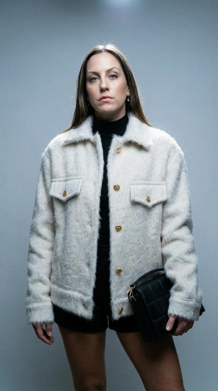 Casaco de Pêlo Branco