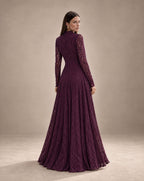 Vestido Comprido Roxo de Renda com Manga Comprida