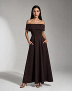 Vestido Midi Ombro a Ombro Castanho Chocolate – Elegância Estruturada com Bolsos