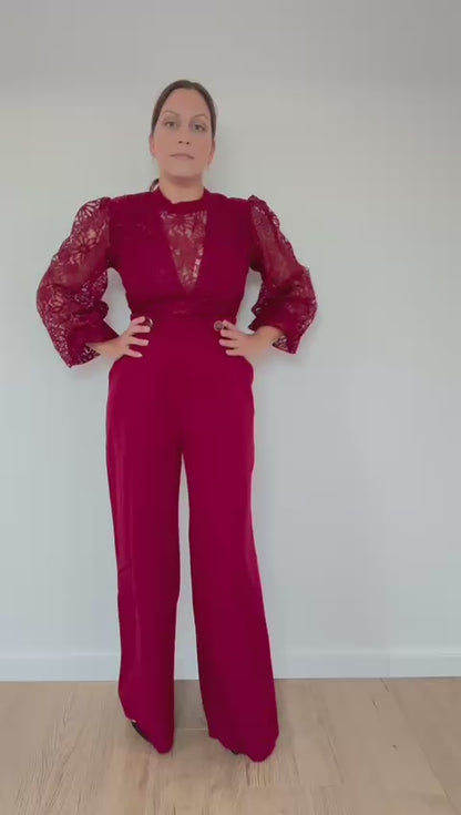 MACACÃO VERMELHO COM RENDA