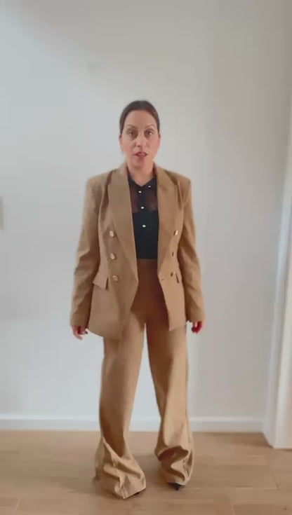 BLAZER CAMEL COM BOTÕES DOURADOS